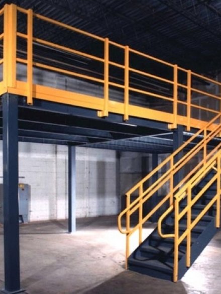 Foto de um Mezanino Metálico.
